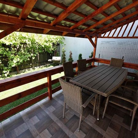 Отель Casa Optim Кэлимэнешти Экстерьер фото